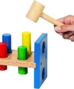 Goki KLOPBANK 21x9x12cm, Met 6 Houten Pennen En 1 Hamer -actiespellen Verkoop 550x324 1