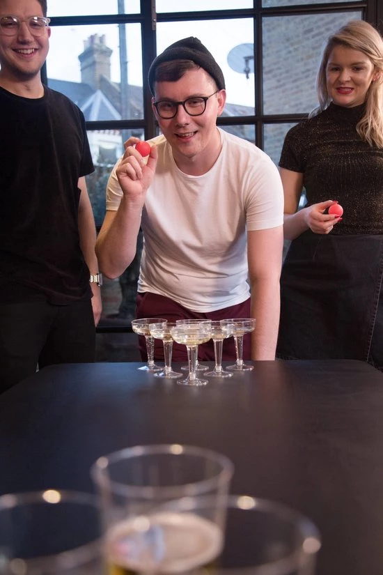 Talking Tables - Pong Wars - Bierpong-feestspel 7 Talking Tables - Pong Wars - Bierpong-feestspel - Afbeelding 5